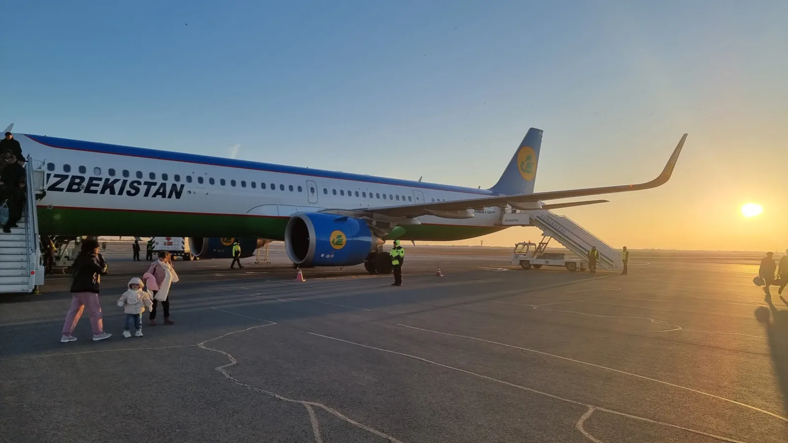 Uzbekistan Airways распродаёт билеты с 15% скидкой